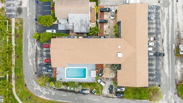 1021 NE 24th Avenue 12, Pompano Beach, FL 33062