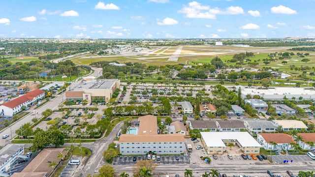 1021 NE 24th Avenue 12, Pompano Beach, FL 33062