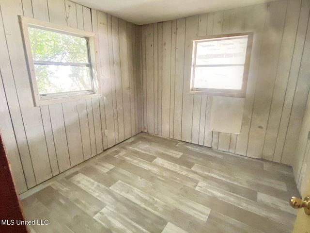 2825 Attala Road, 2207, Kosciusko, MS 39090