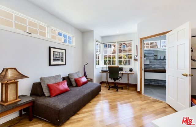 4219 Roma Court, Los Angeles, CA 90292