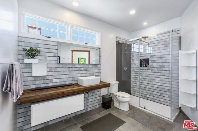 4219 Roma Court, Los Angeles, CA 90292