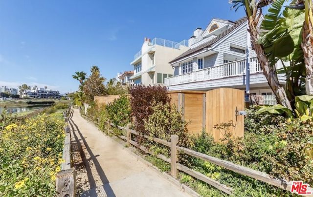 4219 Roma Court, Los Angeles, CA 90292