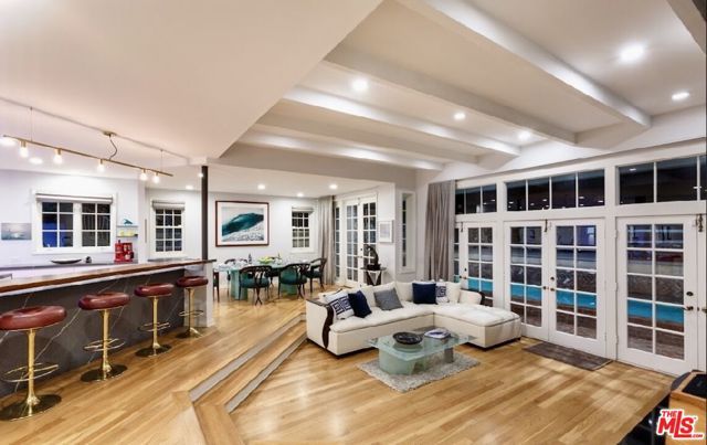 4219 Roma Court, Los Angeles, CA 90292