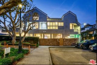 4219 Roma Court, Los Angeles, CA 90292