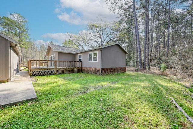 6 Forest Hollow, Trinity, TX 75862