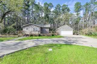 6 Forest Hollow, Trinity, TX 75862