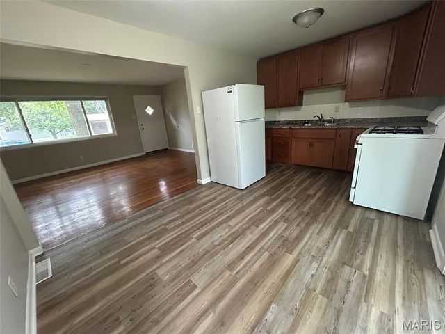 1360 Acredale Drive, Florissant, MO 63033
