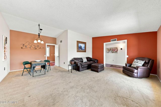 11018 W PALMERAS Drive, Sun City, AZ 85373