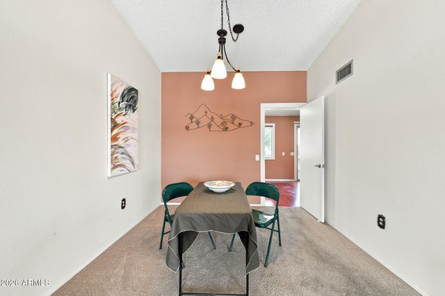 11018 W PALMERAS Drive, Sun City, AZ 85373