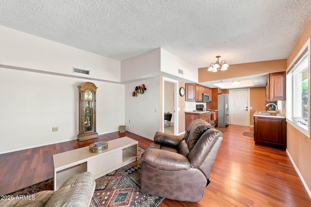 11018 W PALMERAS Drive, Sun City, AZ 85373