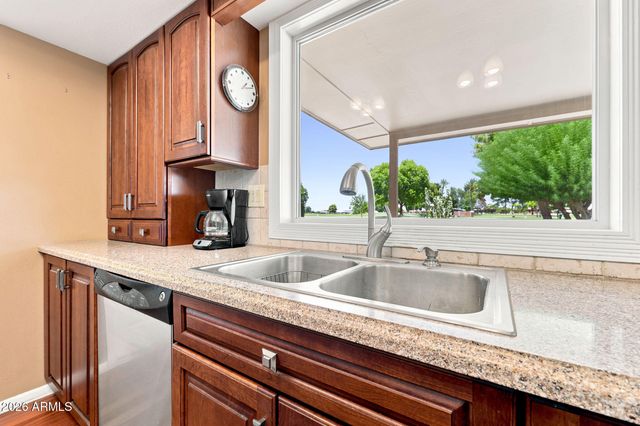 11018 W PALMERAS Drive, Sun City, AZ 85373
