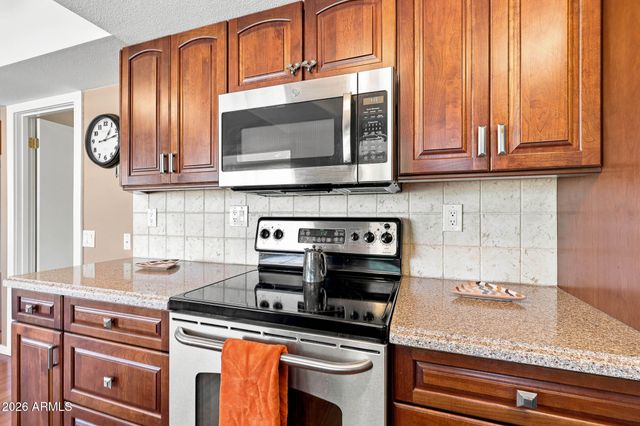 11018 W PALMERAS Drive, Sun City, AZ 85373