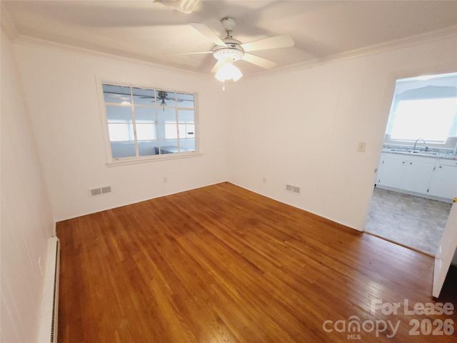 1348 E Woodlawn Road, Charlotte, NC 28209