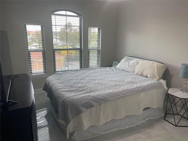 2717 VIA CIPRIANI 631B, Clearwater, FL 33764