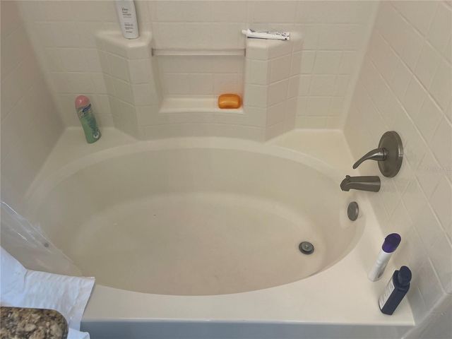 2717 VIA CIPRIANI 631B, Clearwater, FL 33764