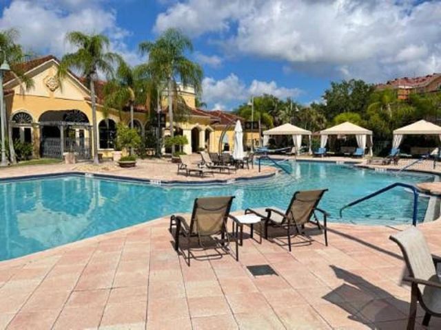 2717 VIA CIPRIANI 631B, Clearwater, FL 33764