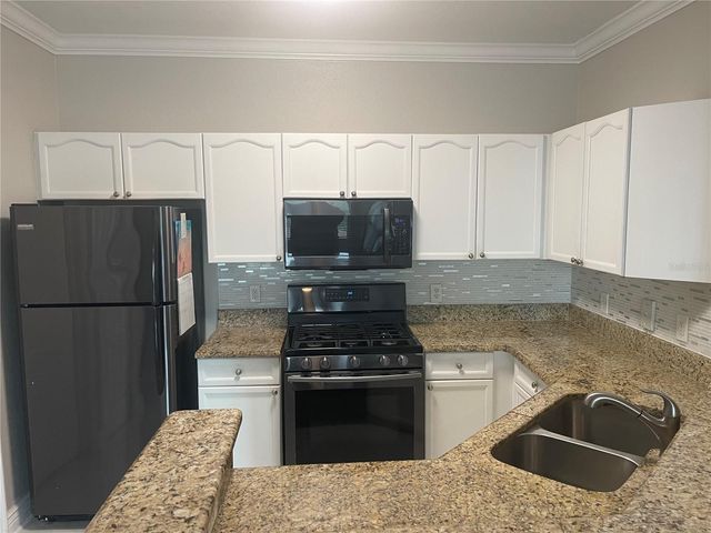 2717 VIA CIPRIANI 631B, Clearwater, FL 33764