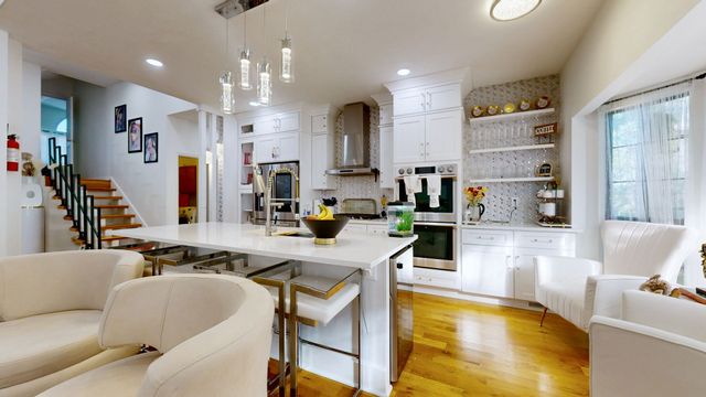 6713 Sugar Hill Dr, Nashville, TN 37211