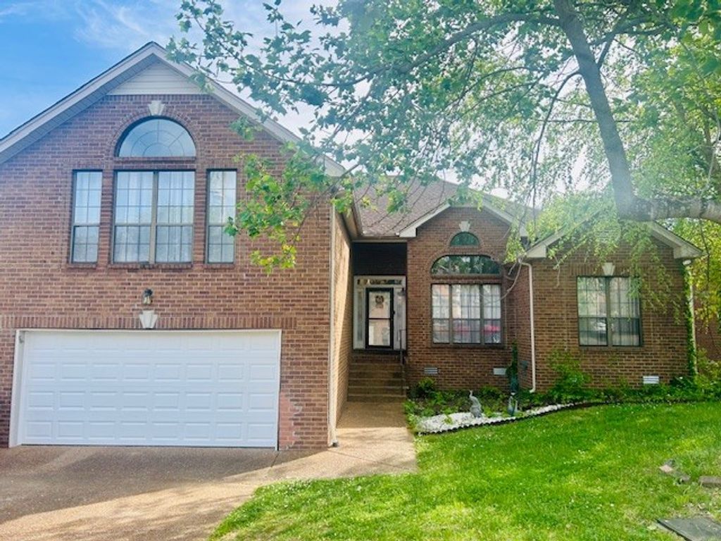 6713 Sugar Hill Dr, Nashville, TN 37211