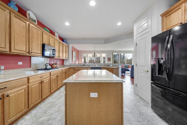 13776 Fieldstone Drive, Huntley, IL 60142