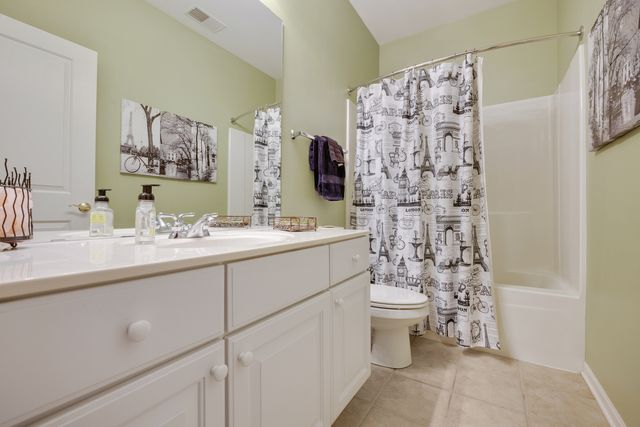 13776 Fieldstone Drive, Huntley, IL 60142