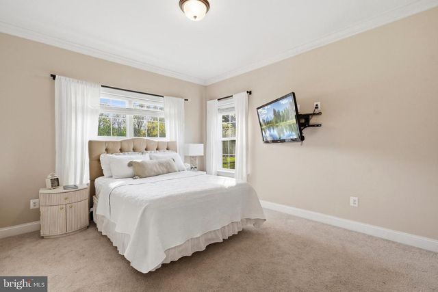12732 LEGACY DR, Dunkirk, MD 20754