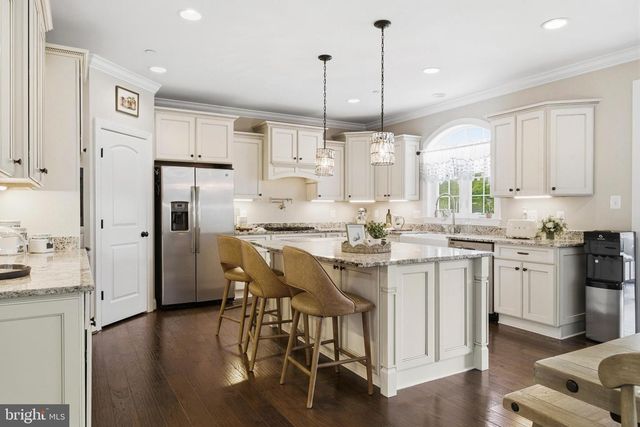 12732 LEGACY DR, Dunkirk, MD 20754