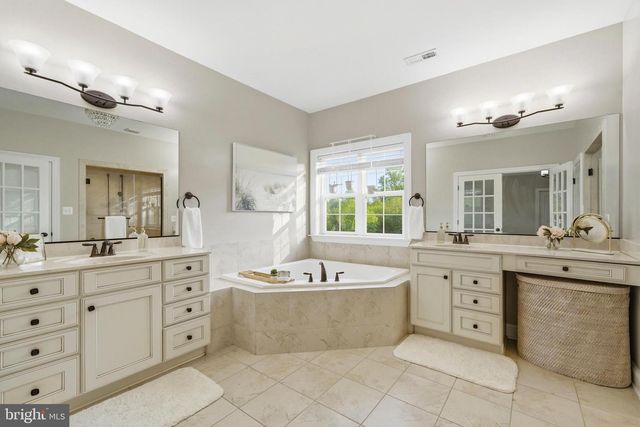 12732 LEGACY DR, Dunkirk, MD 20754