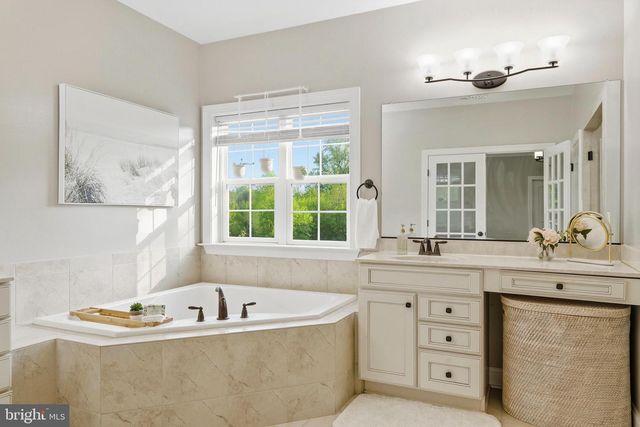 12732 LEGACY DR, Dunkirk, MD 20754