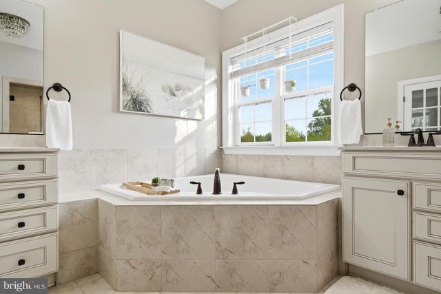 12732 LEGACY DR, Dunkirk, MD 20754
