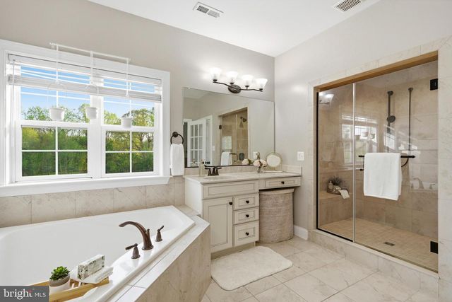 12732 LEGACY DR, Dunkirk, MD 20754