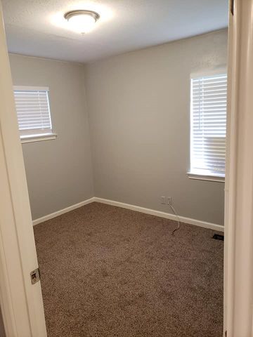 4217 King Street, Greenville, TX 75401