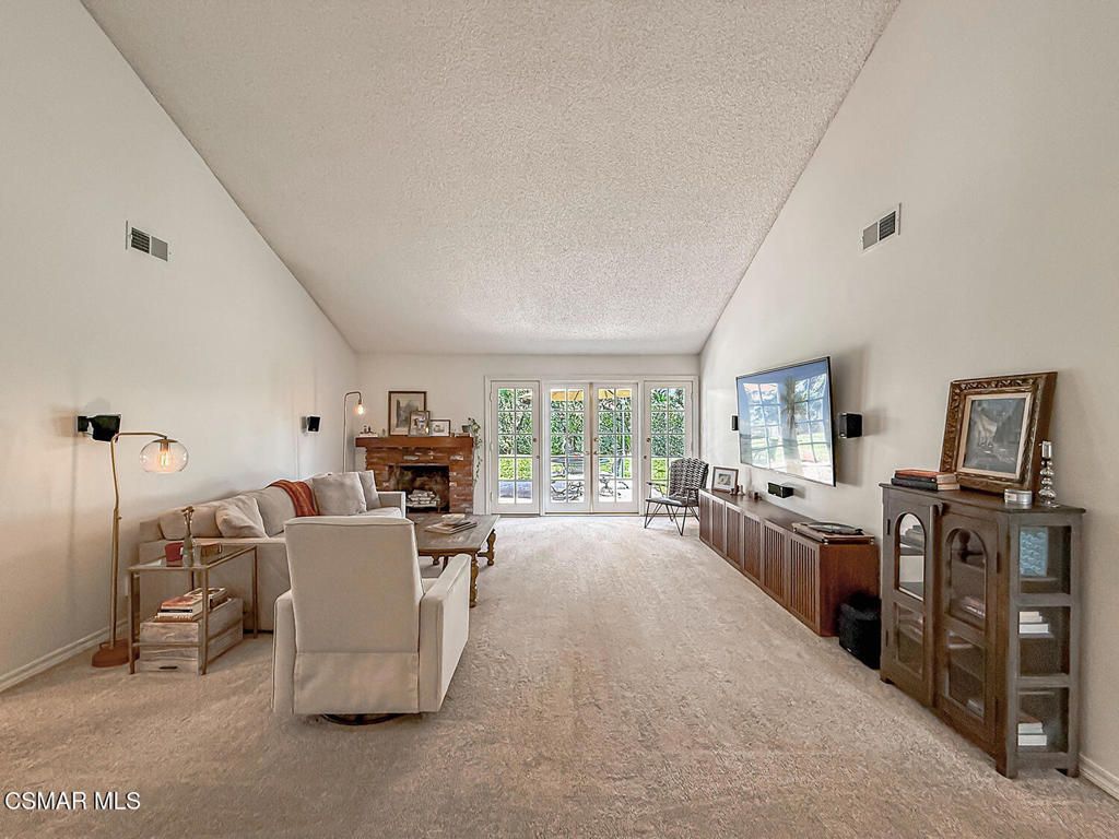 2516 Clearfield Place, Simi Valley, CA 93065 — photo 4
