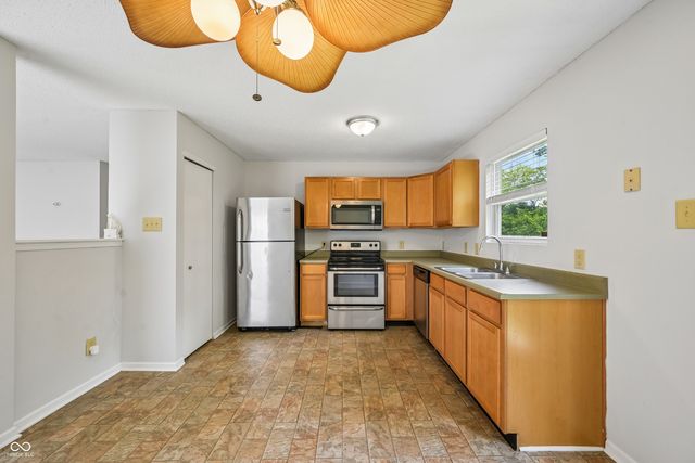 11355 Congaree Way, Indianapolis, IN 46235