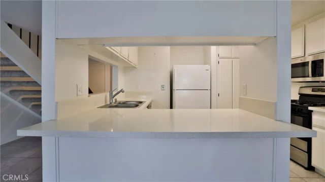 1184 Mohave Drive, Colton, CA 92324