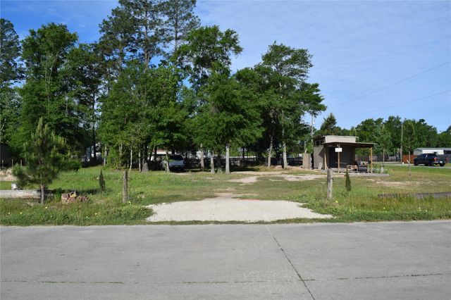 357 County Road 5006, Cleveland, TX 77327