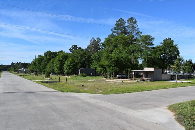 357 County Road 5006, Cleveland, TX 77327