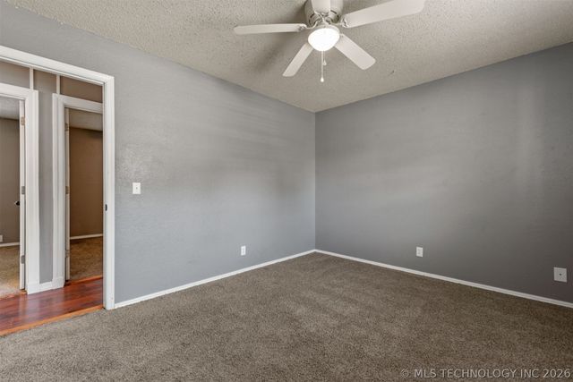 28637 E 137th Street, Coweta, OK 74429