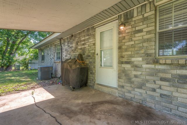 28637 E 137th Street, Coweta, OK 74429