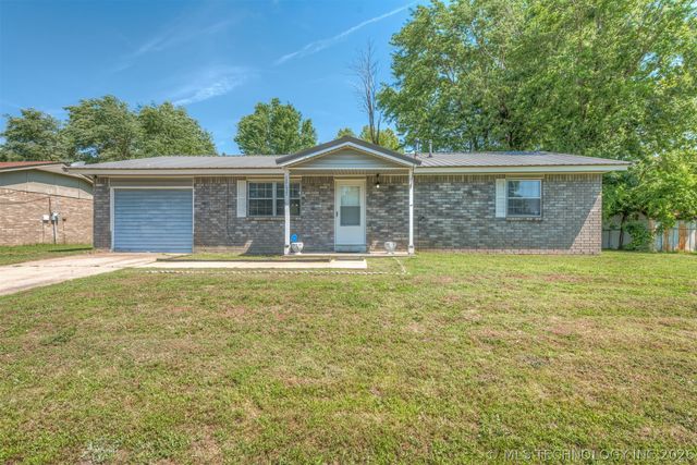 28637 E 137th Street, Coweta, OK 74429