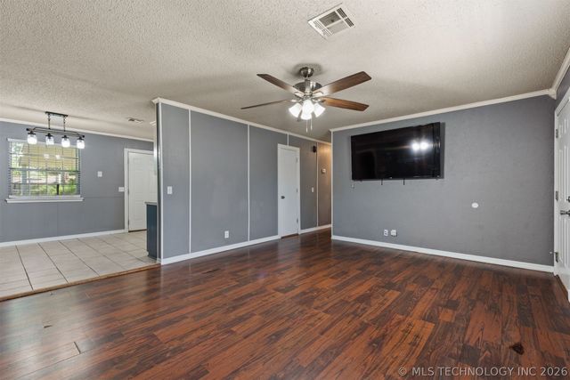 28637 E 137th Street, Coweta, OK 74429