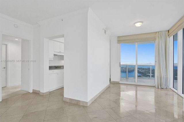 4775 Collins Ave 3007, Miami Beach, FL 33140