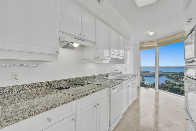 4775 Collins Ave 3007, Miami Beach, FL 33140