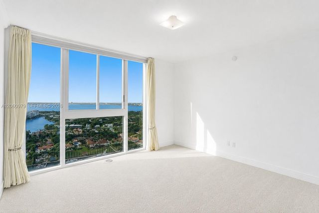4775 Collins Ave 3007, Miami Beach, FL 33140