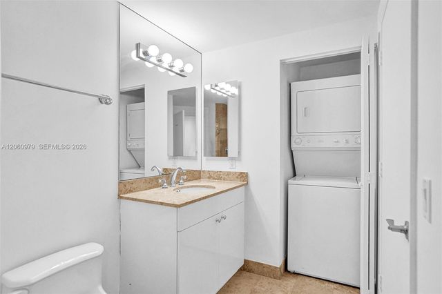 4775 Collins Ave 3007, Miami Beach, FL 33140