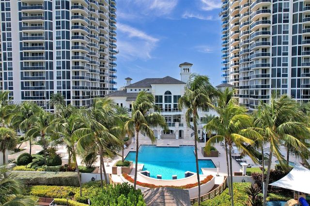 4775 Collins Ave 3007, Miami Beach, FL 33140