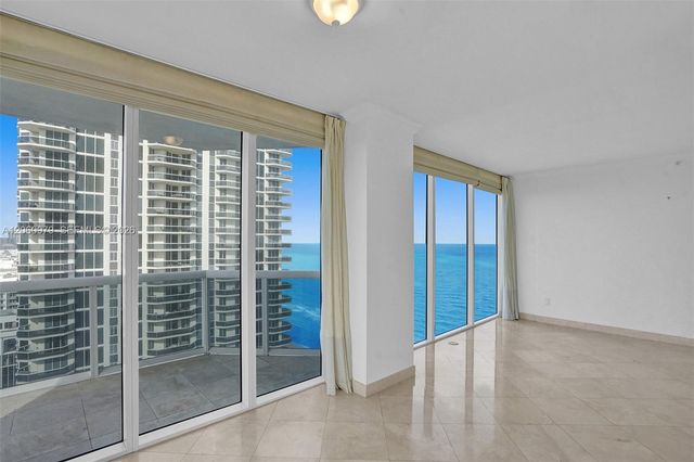 4775 Collins Ave 3007, Miami Beach, FL 33140