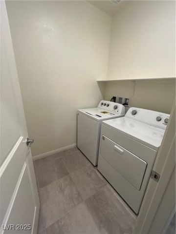 213 Late Harvest Avenue, Pahrump, NV 89060