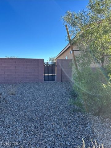 213 Late Harvest Avenue, Pahrump, NV 89060