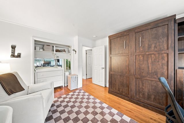 55 Lucerne Dr, Andover, MA 01810